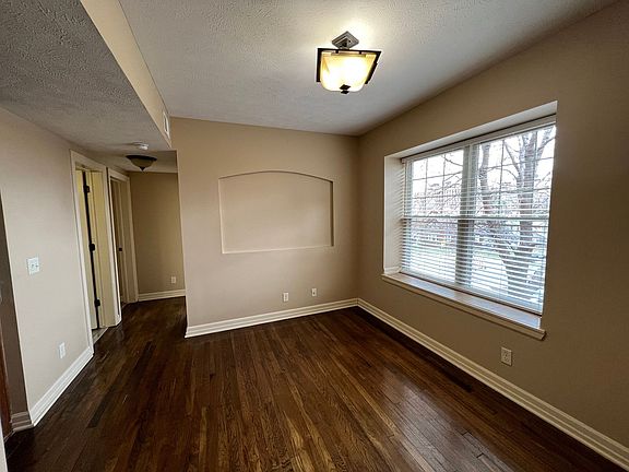 5th image of 601-617 S 31st Ave #601-205-B800