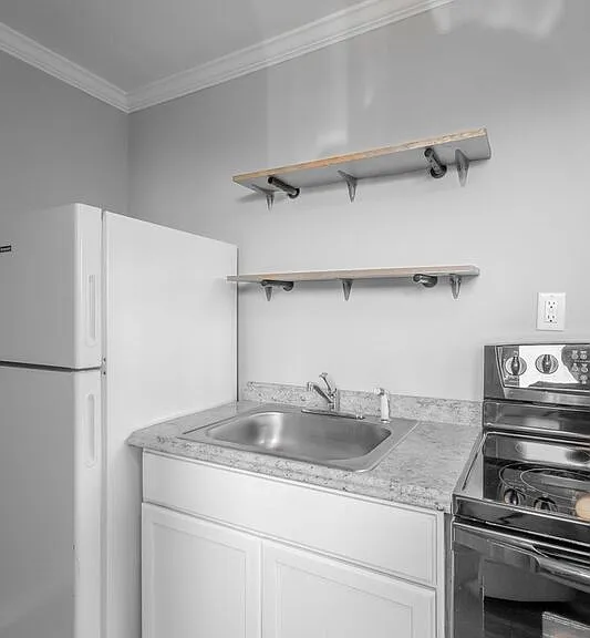 719 McGowan Ave — Photo 7