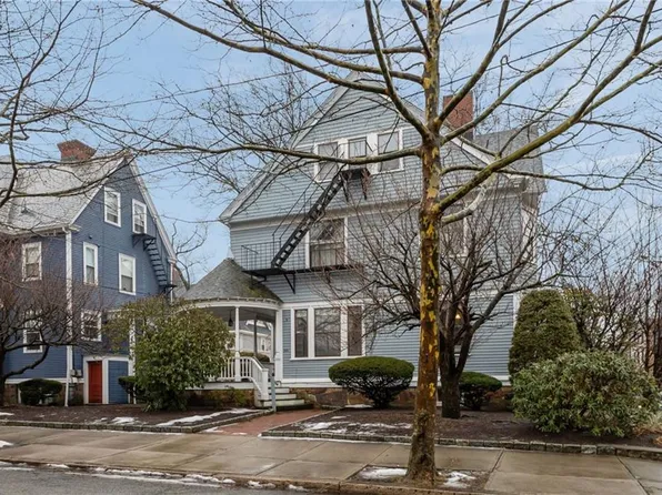 265 Bowen St APT 1, Providence, RI 02906