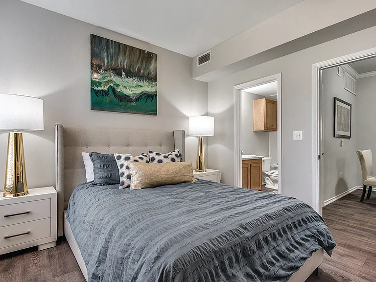 Kensley Apartment Homes — Photo 11