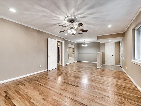 5th image of 2305 Greenland Dr