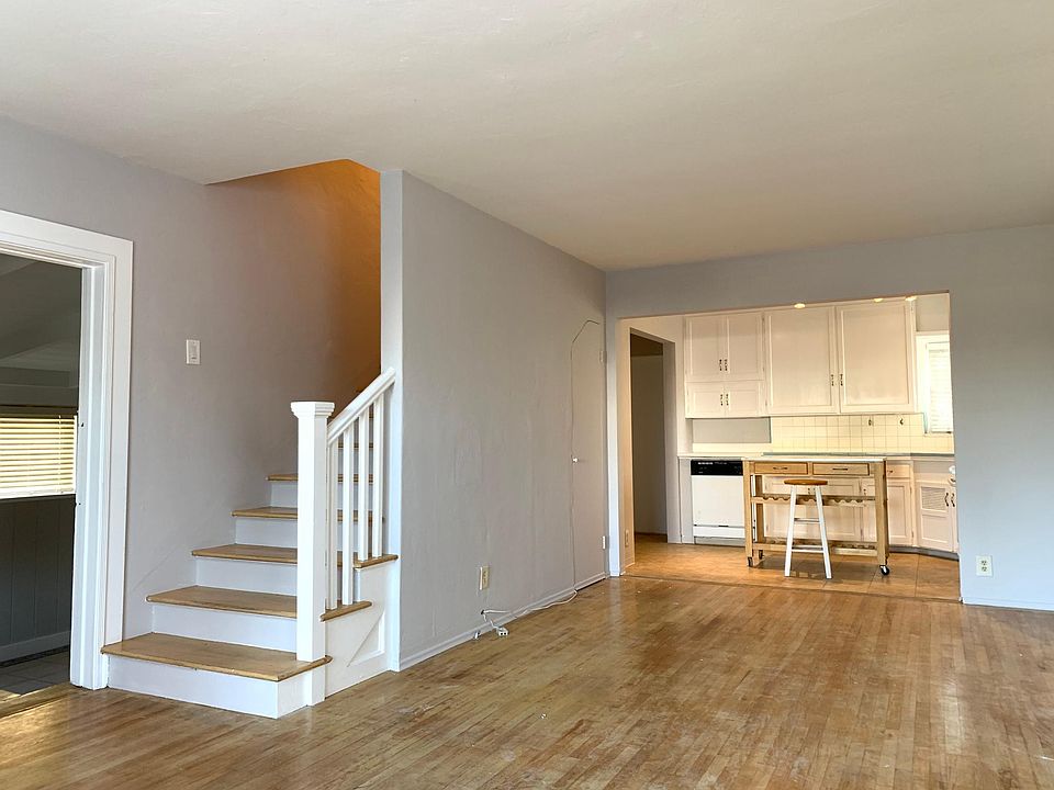 1st image of 6621 La Jolla Blvd