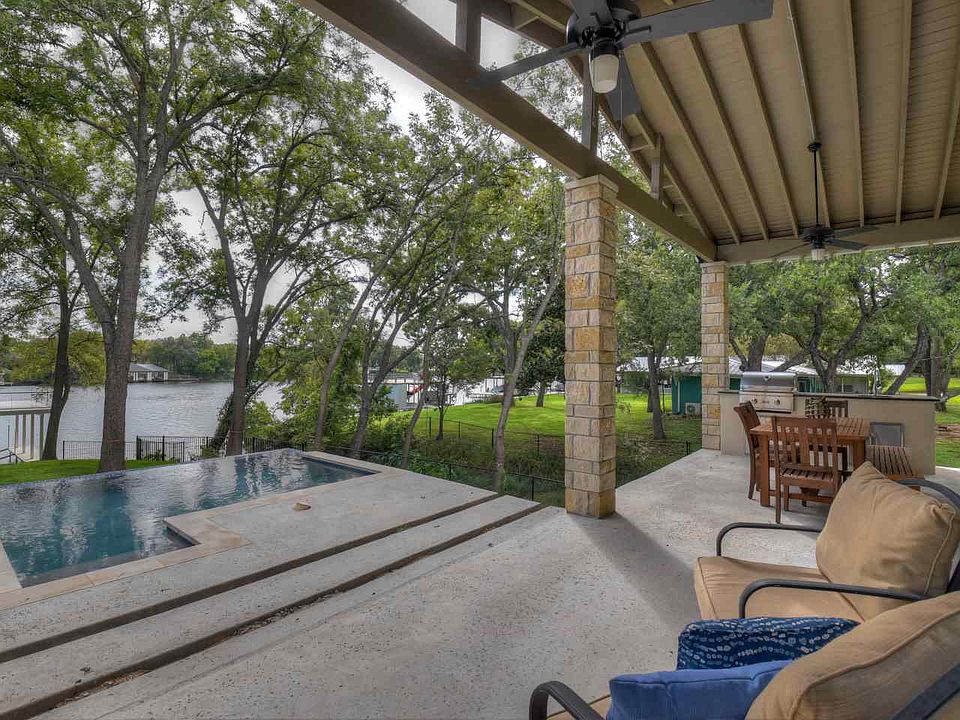1st image of 2138 Williams Lakeshore