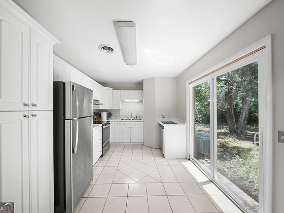 5th image of 104 Gentilly Dr
