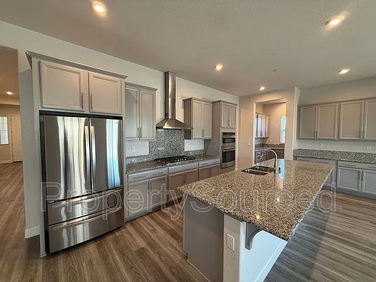614 Madrone St — Photo 11