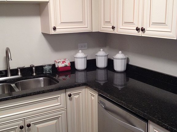 3rd image of 2800 Maple Ave APT 13C