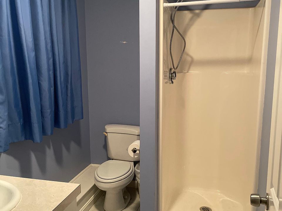 1st image of 4 Hamlin St