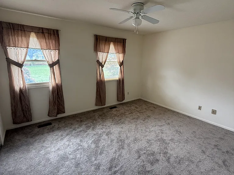 1775 Glenwood Dr — Photo 13