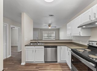 44426 Us Highway 290 Business St #26, Waller, TX 77484