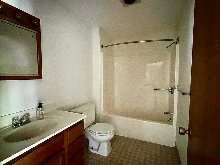 Full bathroom