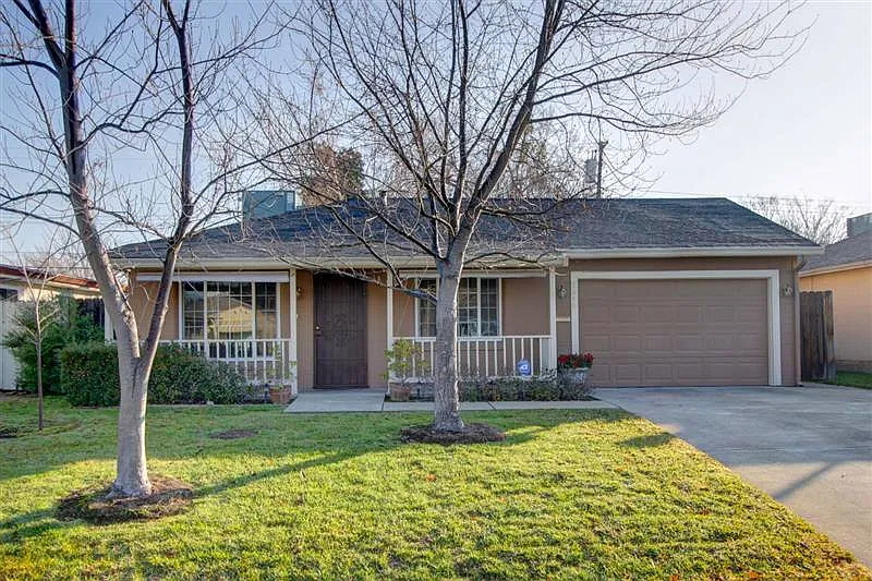 5649 James Way photo 1