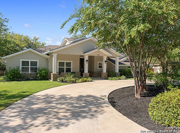 3rd image of 106 Bryker Dr