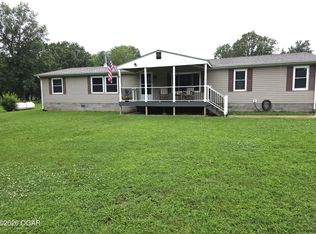 10144 Vixen Rd, Stark City, MO 64866