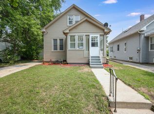 1011 S 25th St, Manitowoc, WI 54220