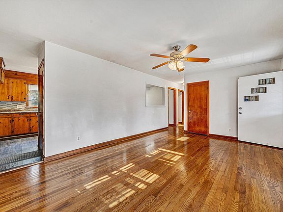 4th image of 2741 Kennedy St NE