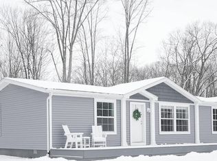 782 W Shaffer Rd, Sanford, MI 48657