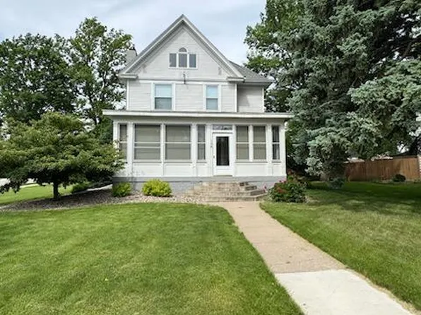(undisclosed Address), Olivia, MN 56277