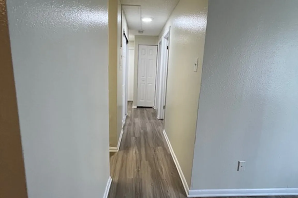 2BED 2 BATH. Hallway