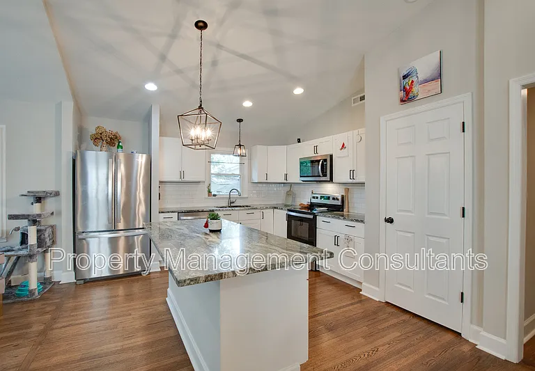 805 Rison Ave NE — Photo 20