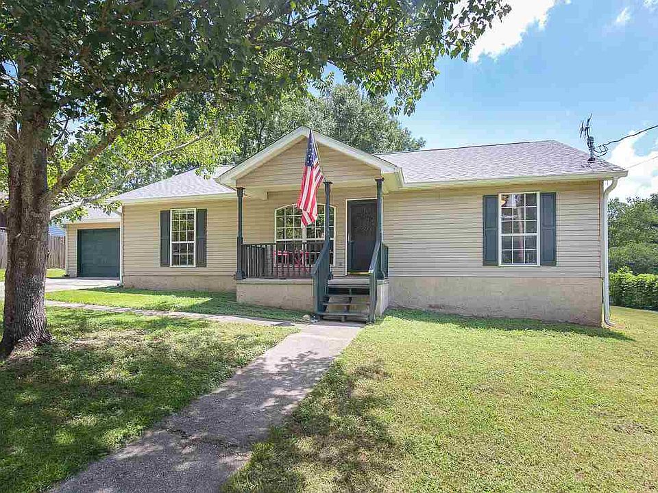 1st image of 483 Forest Green Dr