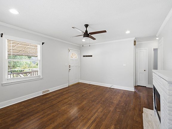 4th image of 2716 Knowles St
