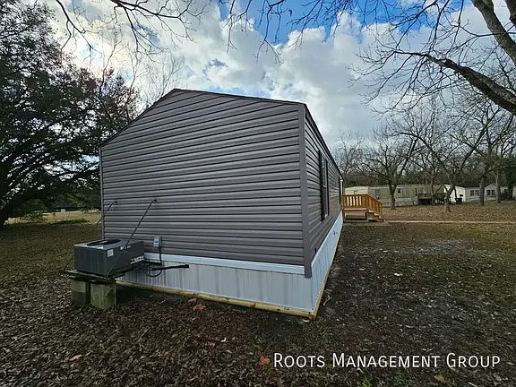 3rd image of 1233 Paul Ln #1233P
