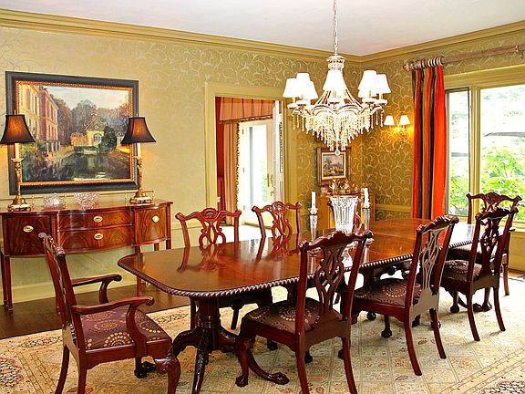 4th image of 30267 Hickory Hill Dr