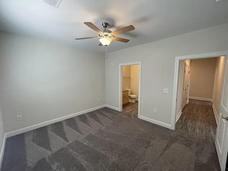 Marcom St Apartments — Photo 30