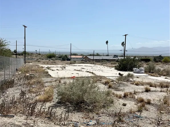 99041 Coral Reef Dr, Mecca, CA 92254