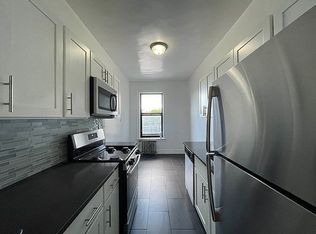 45-35 44th St #3A, Sunnyside, NY 11104