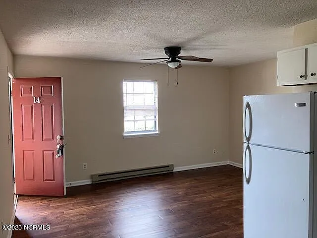 1 bed, 1.0 bath, 571 sqft, $700 — Photo 2