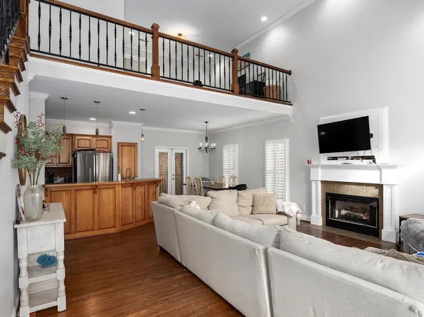 1120 Hickory Valley Rd, Trussville, AL 35173