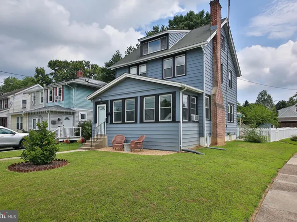 101 E Chelton Rd, Brookhaven, PA 19015