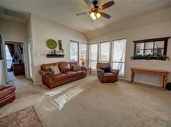 3rd image of 5025 Lodgepole Ln