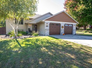 606 Freedom St, Holmen, WI 54636