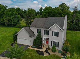 1985 Strathmore Dr, Macungie, PA 18062
