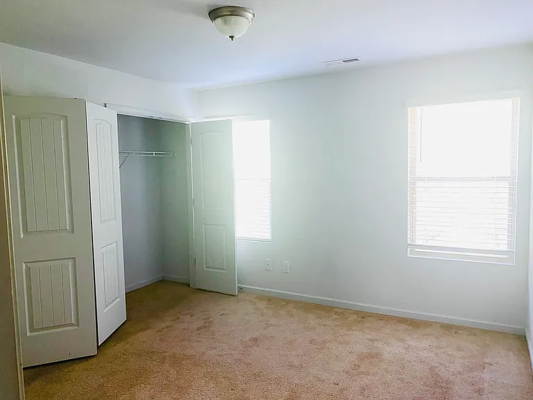 533 Hobkirks Pl — Photo 7