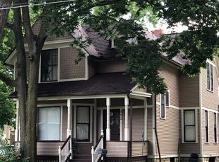 501 Palace St, Aurora, IL 60506