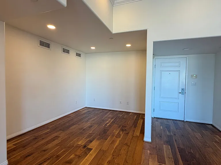 Tradewinds Dr — Photo 13