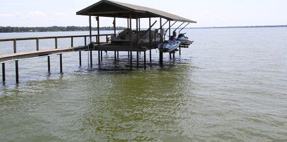 3rd image of 225 Southlake Dr