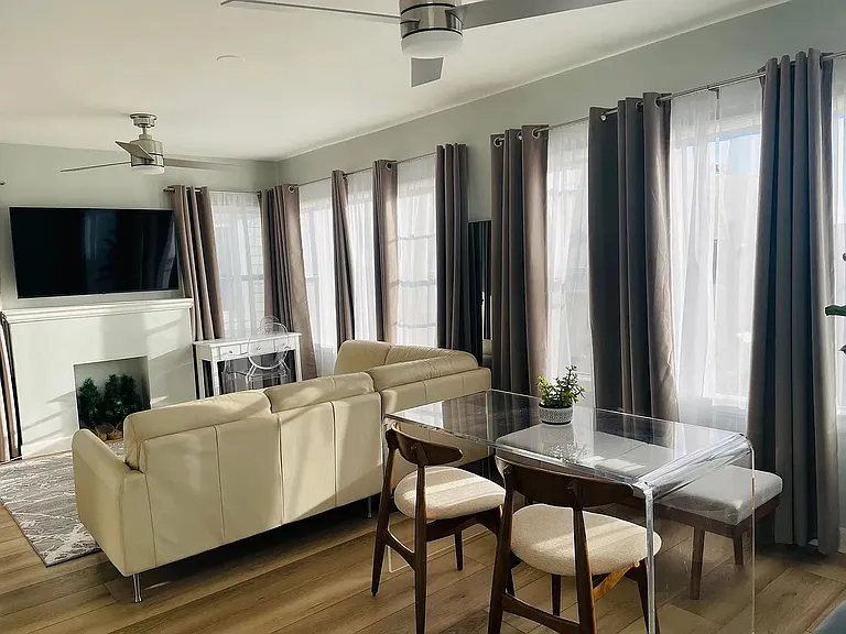331 Bayview Dr #2 — Photo 1