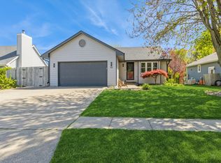 1411 E Franklin Ave, Indianola, IA 50125