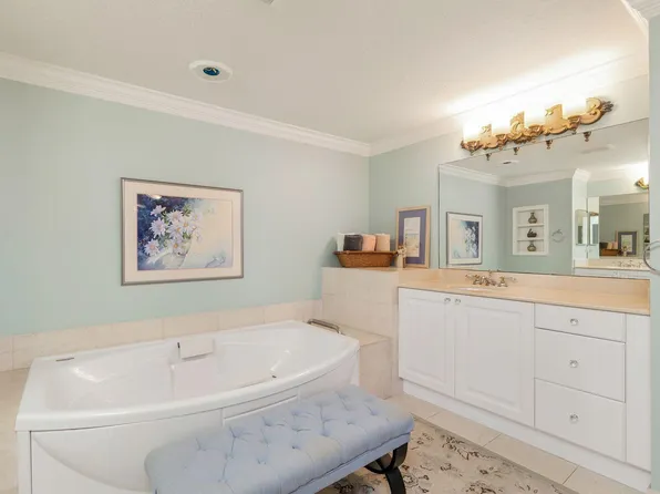 750 Ocean Royale Way #302, Juno Beach, FL 33408