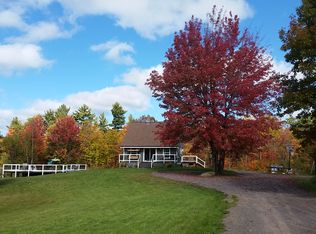 24850 Upper Point Mills Rd, Hancock, MI 49930