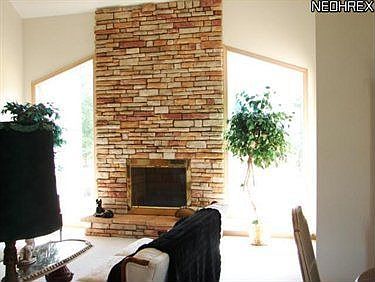 4th image of 442 Glencoe Ln