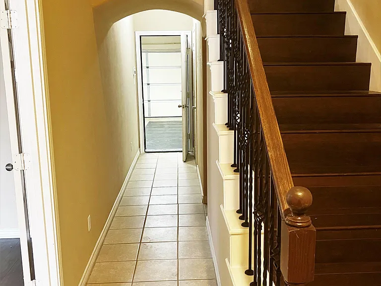 1st fl Hallway.