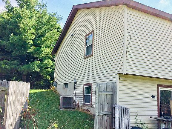 5th image of 2365 60th St SE