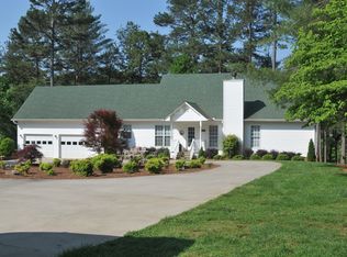 776 Frog Hollow Rd, Dahlonega, GA 30533