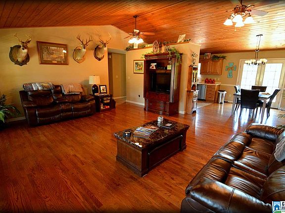 3rd image of 77 Marina Dr