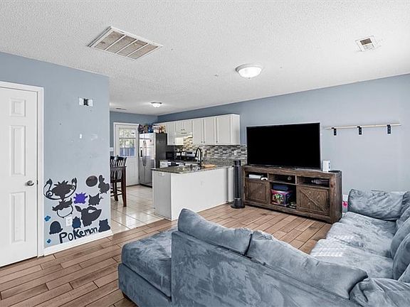 5th image of 2313 Phillips Ave